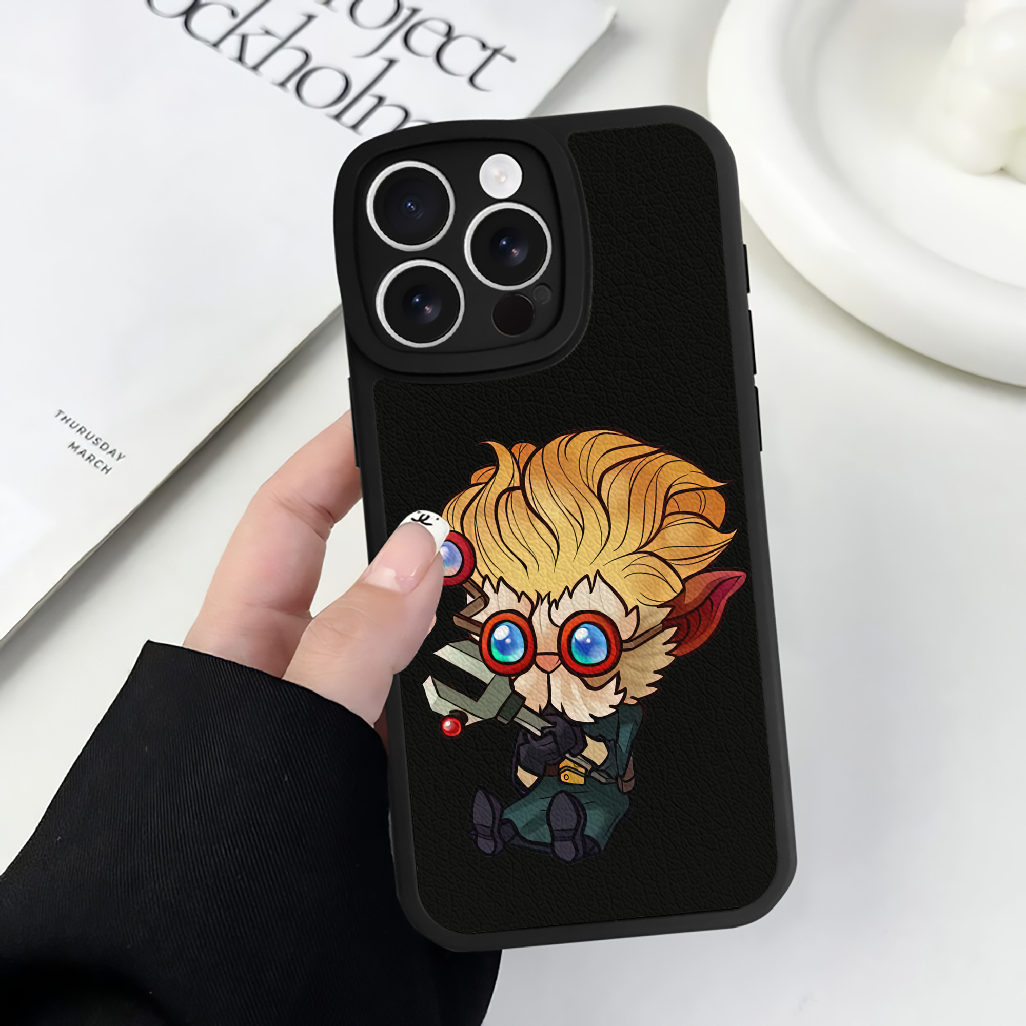 リーグ・オブ・レジェンド League of Legends LOL 【iPhone 16シリーズ対応】シリコンスマホケース（レザー調） 材質：シリコン